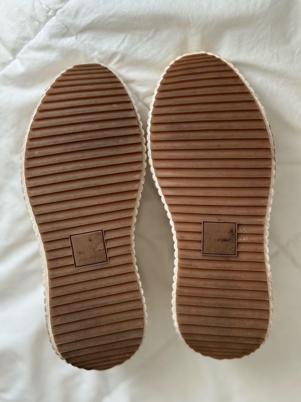 Dolce Vita Denae Sandstone Knit Crochet Platform Sneakers - Size 9M - Picture 4 of 8